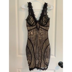 !FINAL PRICE! Bebe Sleeveless Lace Dress